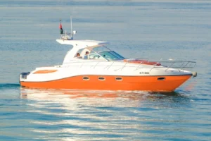 Boot mieten in Dubai: private Bootsmiete, Bootstouren & Preise