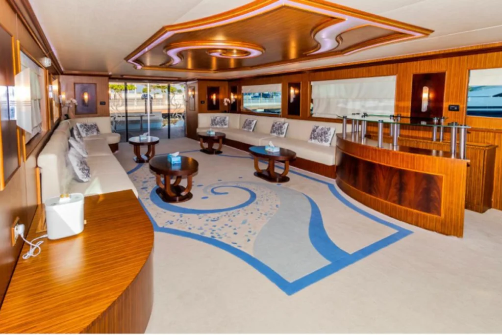 Yacht
