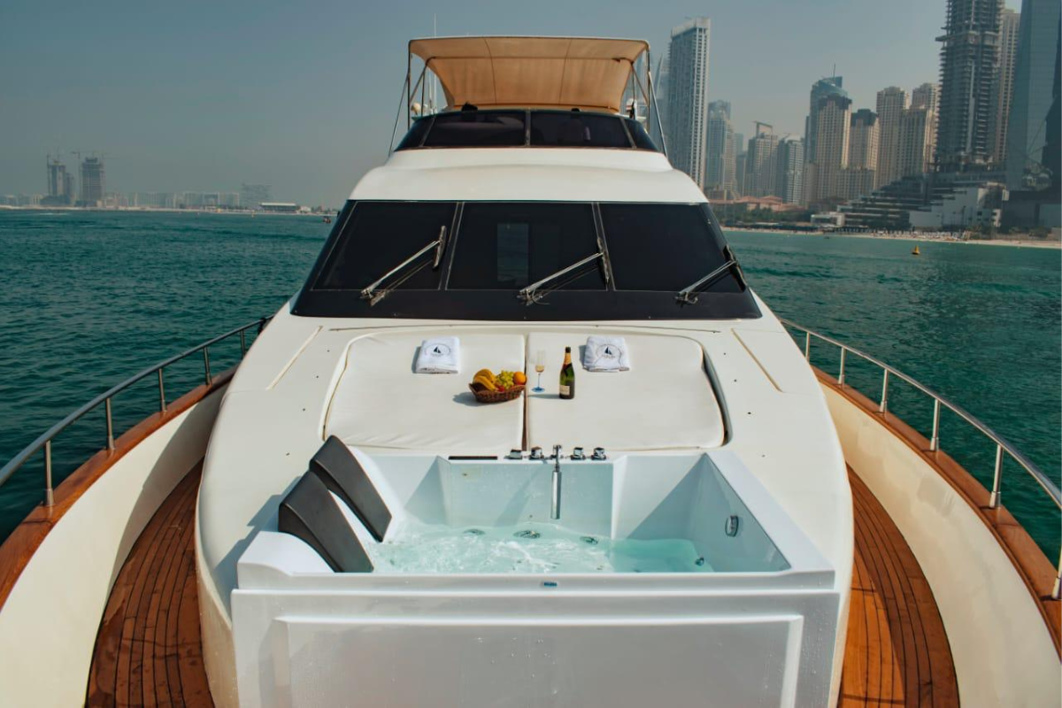 82Ft Paradise with Jaccuzi