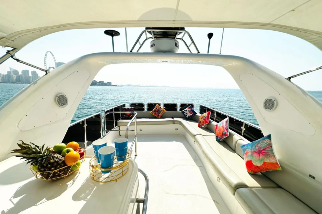 Yacht