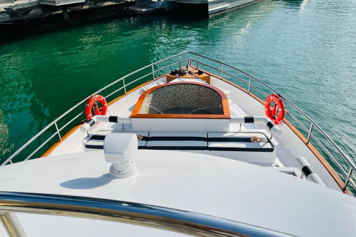 Apolo Yacht 95ft