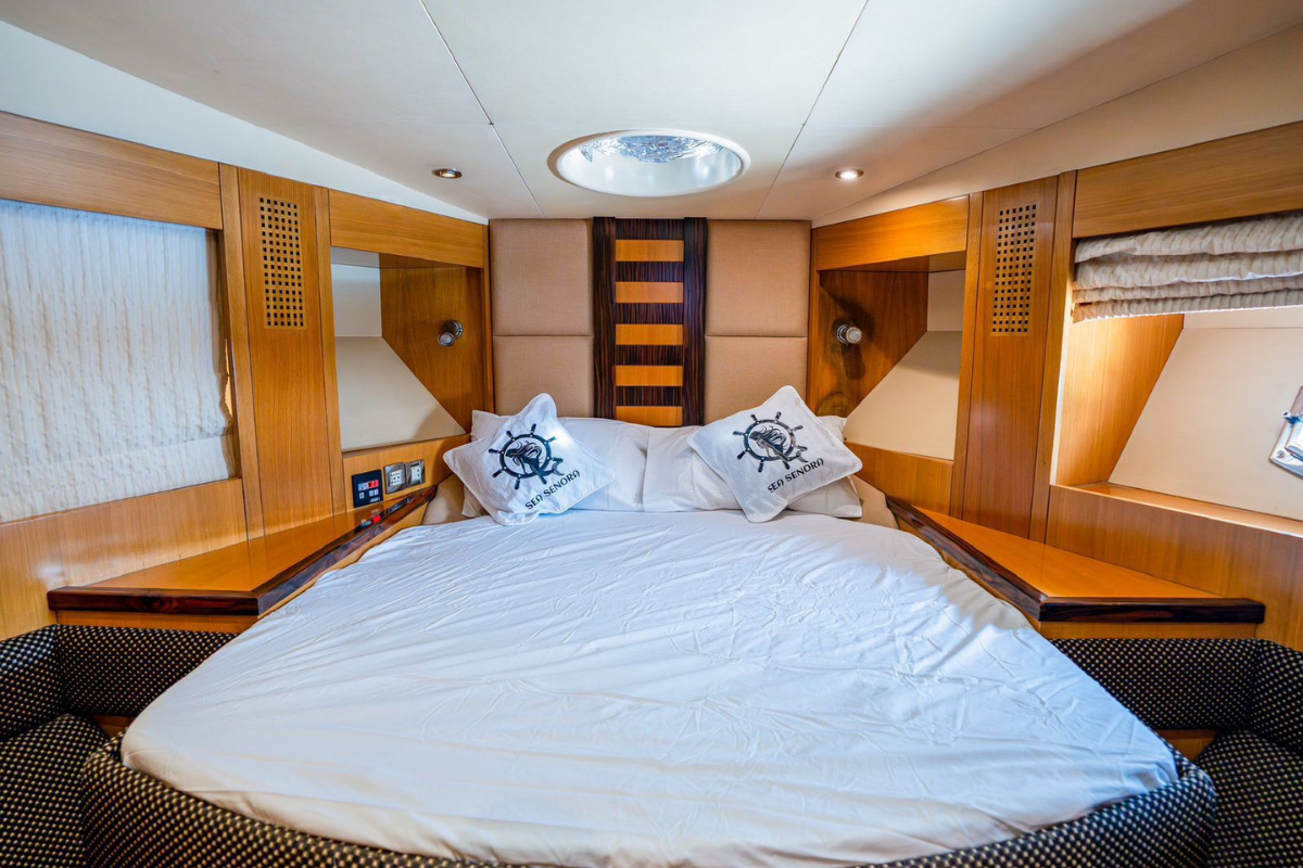 48ft majesty