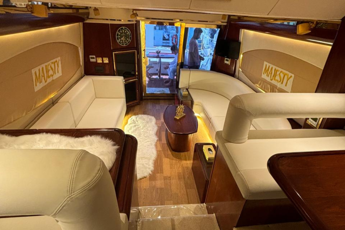 50 Ft Majesty