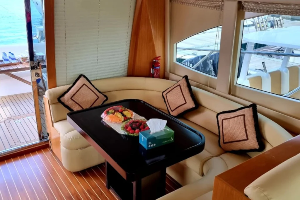 Yacht