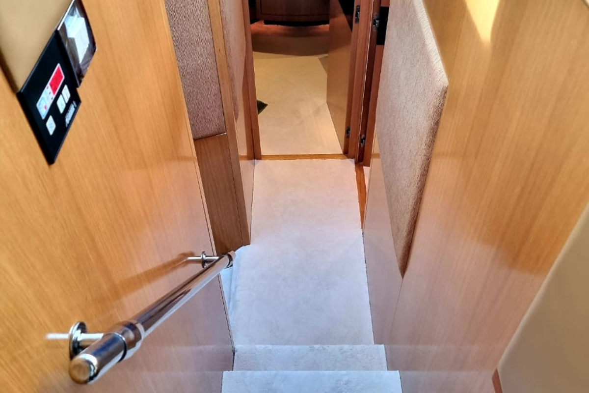 56 Ft Luxury Majesty
