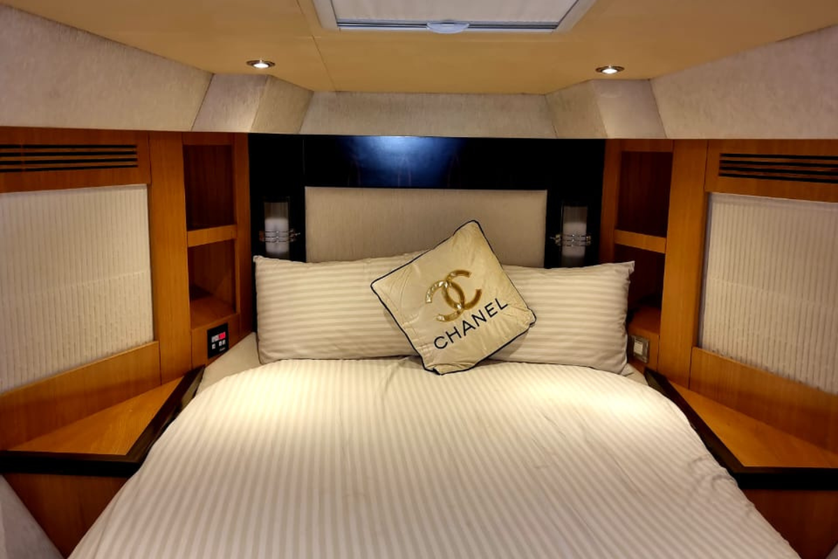 56 Ft Luxury Majesty