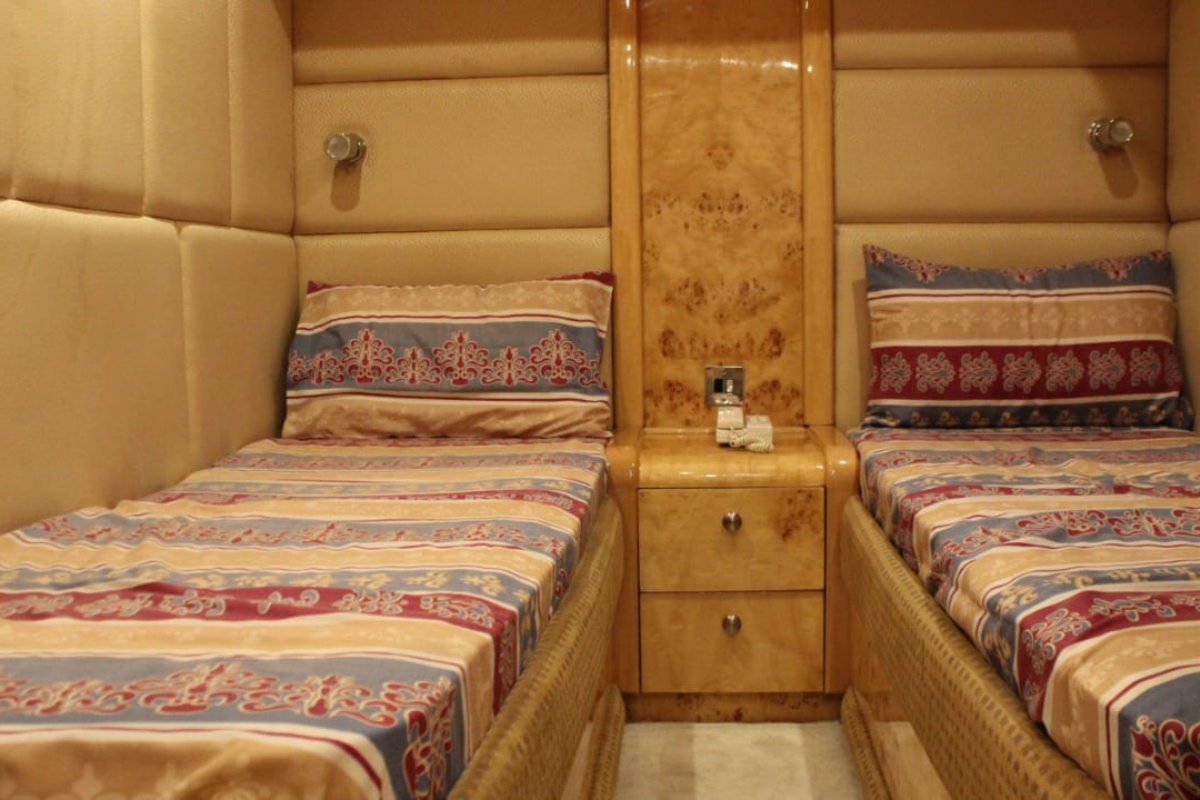 56 Ft Majesty