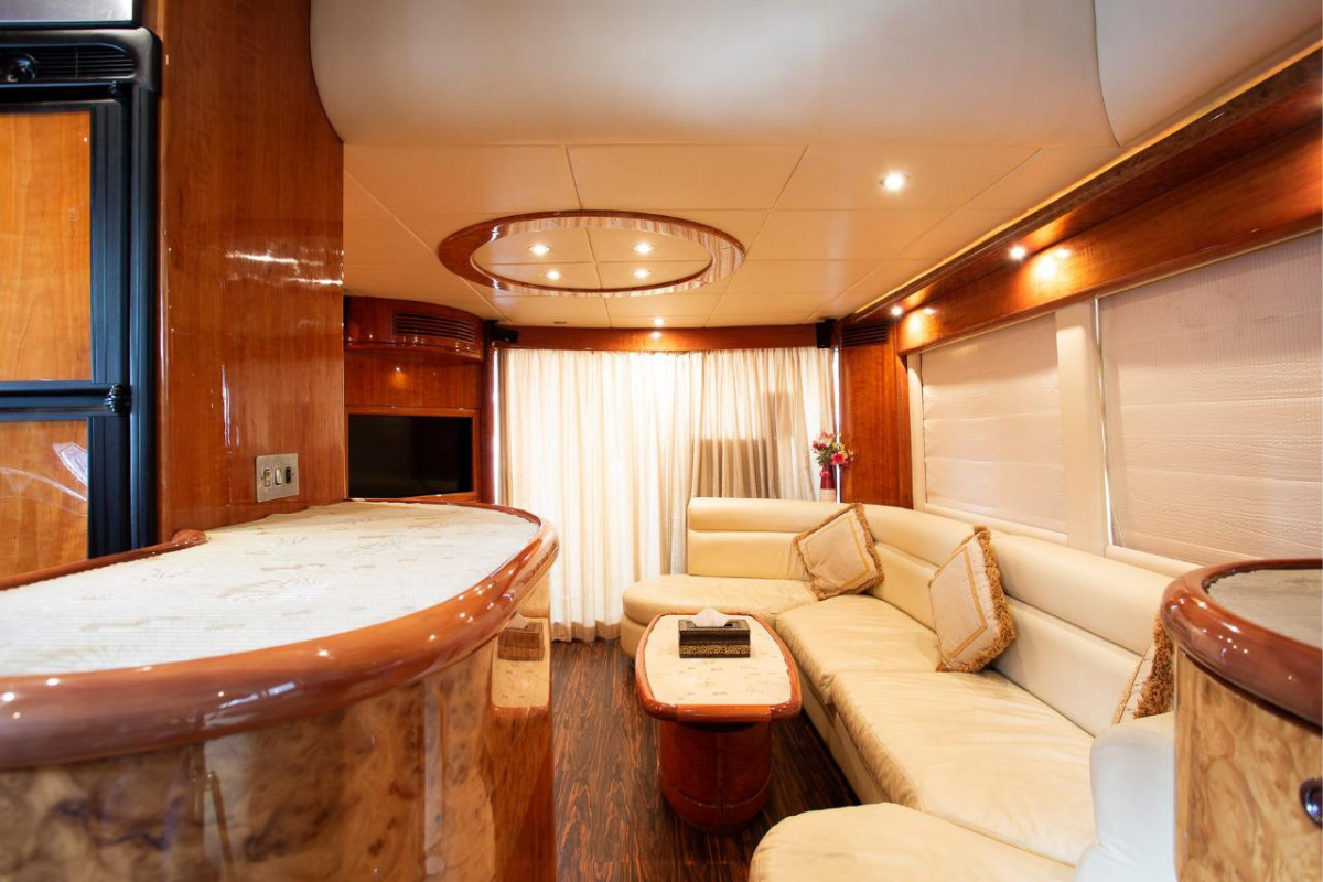 70Ft Majesty