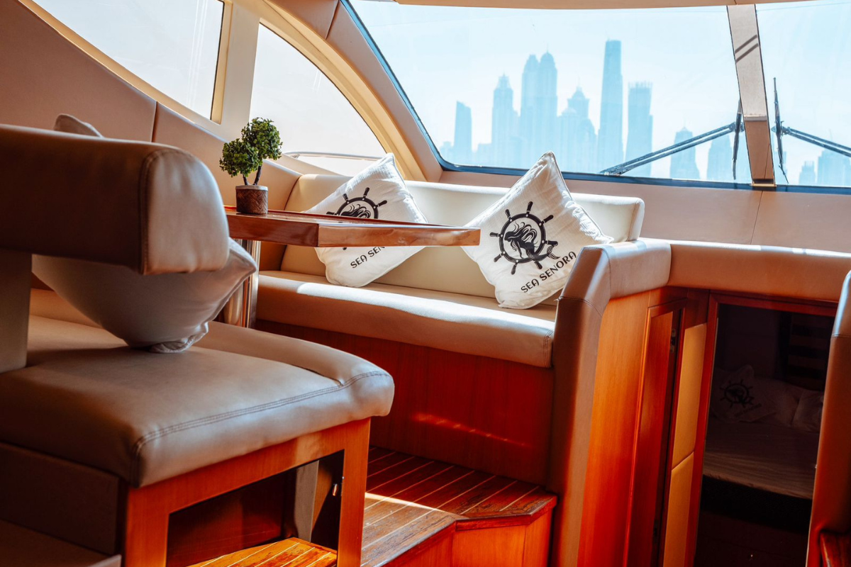 48ft majesty