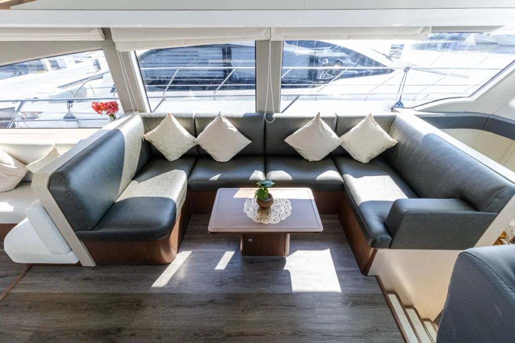 Yacht