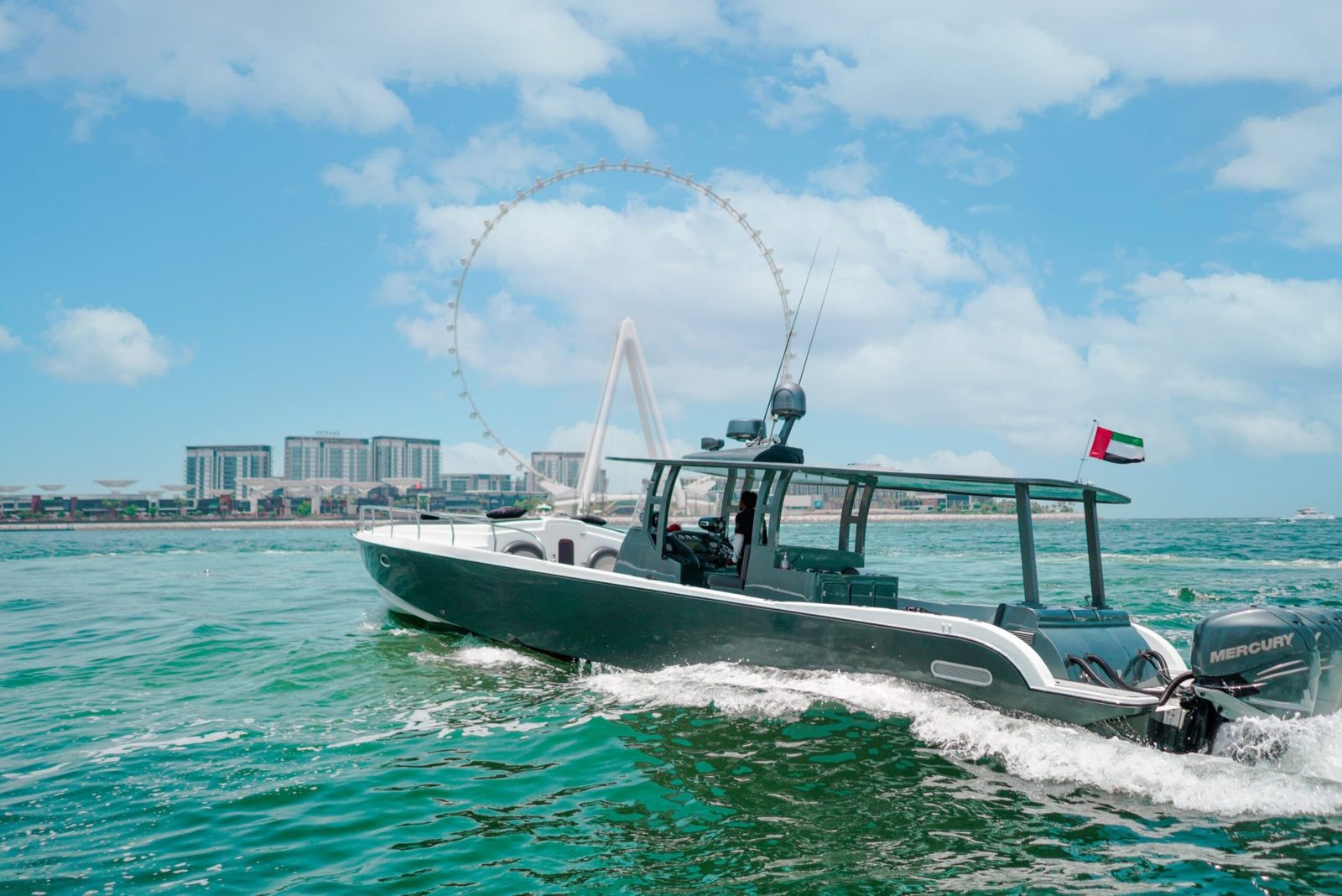 Private fishing boat in Dubai – cruising