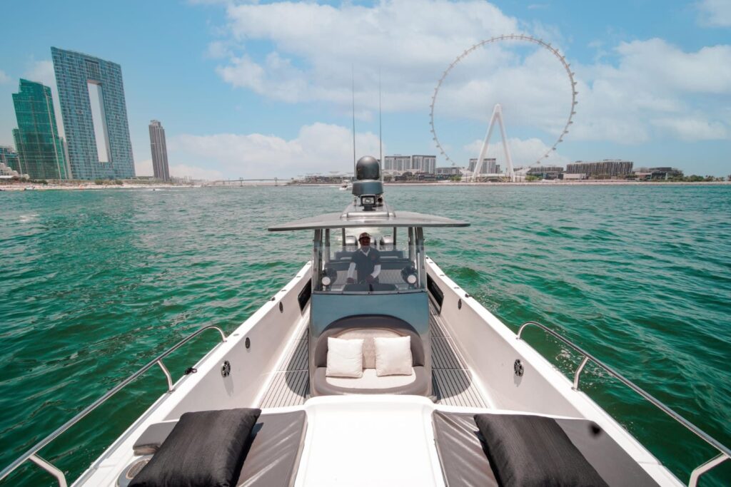Private fishing boat in Dubai – front deck