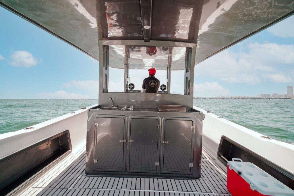 Private fishing boat in Dubai – helm shade